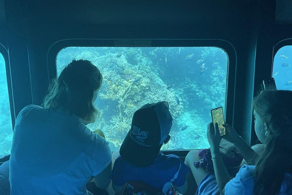 Sea Scope Submarine – Panorama Coral Reef Viewing & Snorkeling
